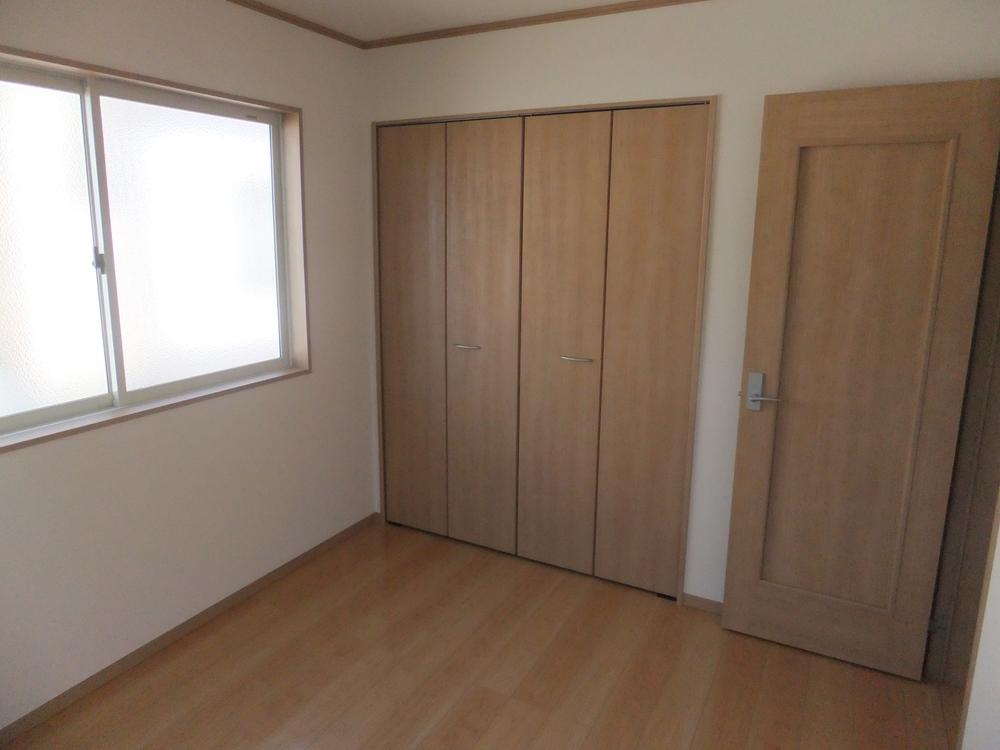 Same specifications photos (Other introspection)