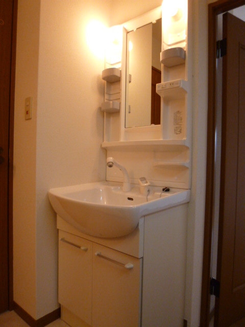 Washroom. Women's essentials!