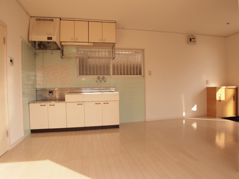 Living and room. Flooring was also re-covering clean.