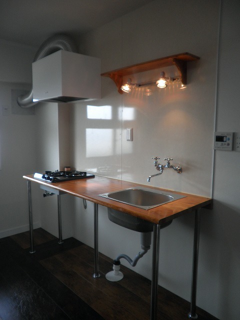 Kitchen. Fashionable until the ventilation fan ☆