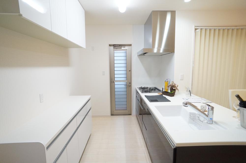 Same specifications photo (kitchen). ◆ Example of construction ◆