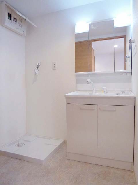 Washroom. ☆ Shampoo dresser ☆