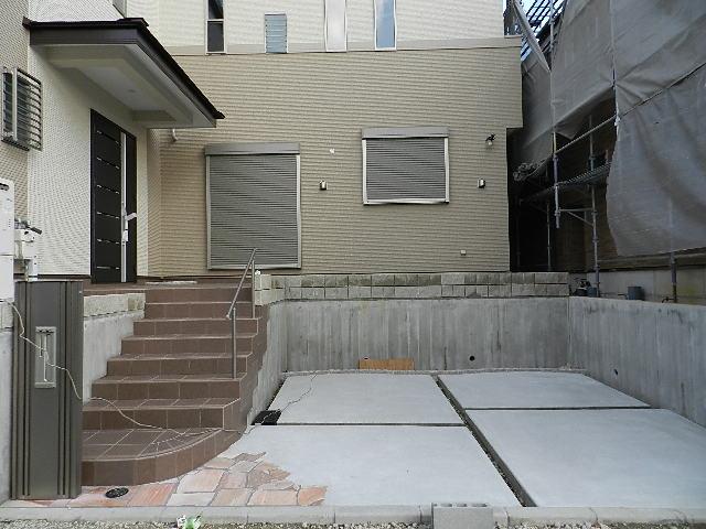 Parking lot. Local (11 May 2013) Shooting