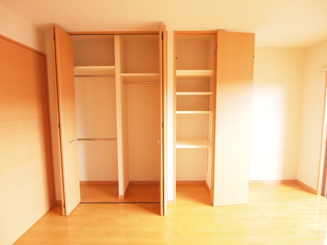 Receipt. Closet that can store plenty