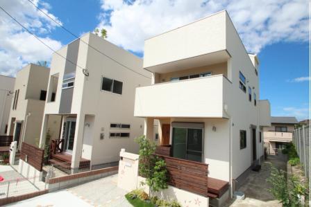 Local appearance photo. Image completion Perth It is a simple appearance, such as a custom home.