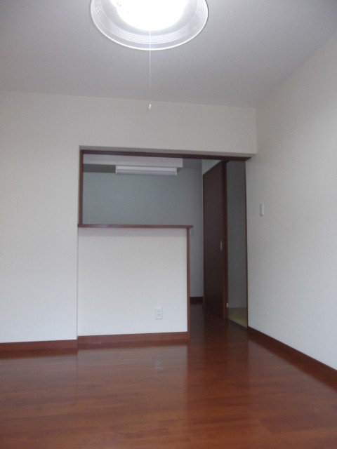 Living and room. Counter Kitchen