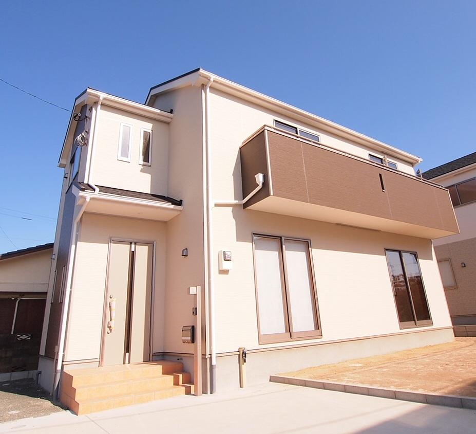 Local appearance photo. The outer wall fire protection ・ Dairaito specification with excellent durability, Siding stain-resistant fluorine processing!