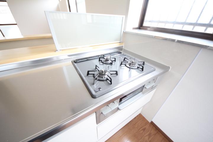 Kitchen. Local (12 May 2013) Shooting