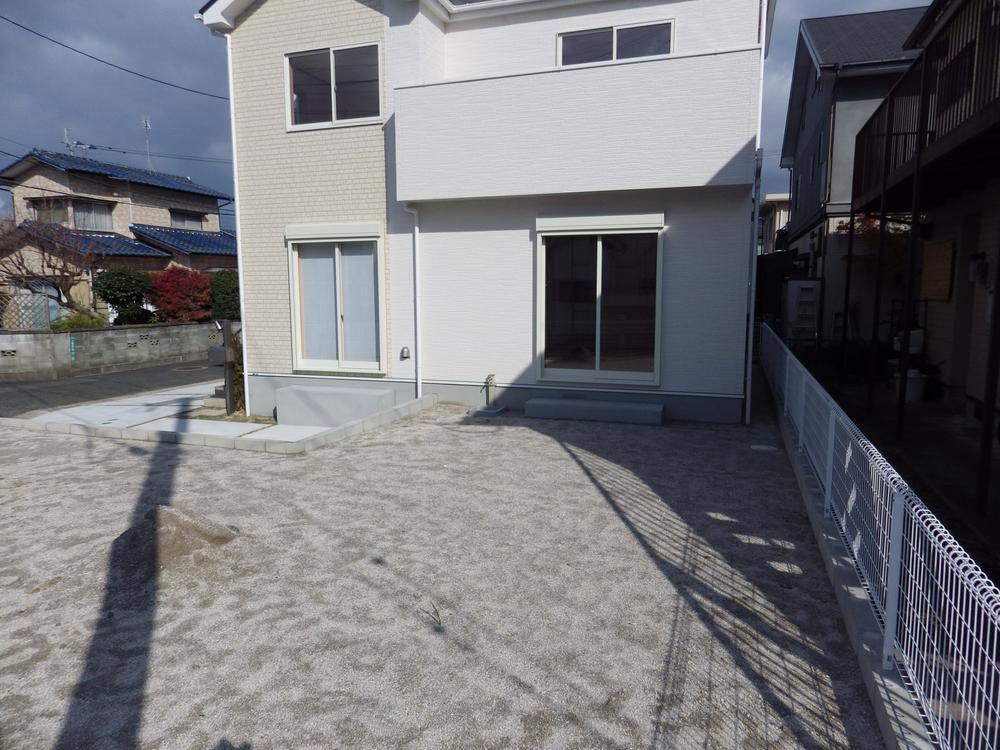 Garden. Also equipped with spacious garden