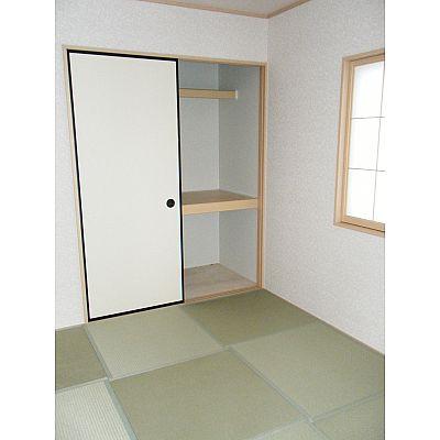 Non-living room. I square of tatami is to jerk up the fashion sense!