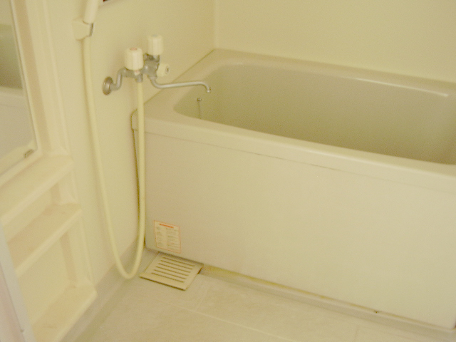 Bath. Spacious bath time ☆