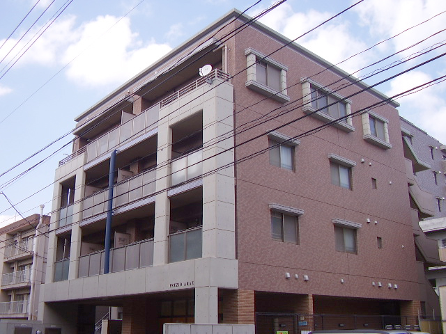 Building appearance. Luxury has drifted ☆