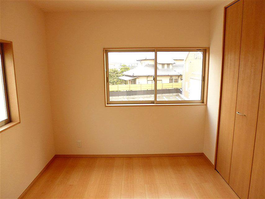 Non-living room. Akarui 2 Kaiyoshitsu