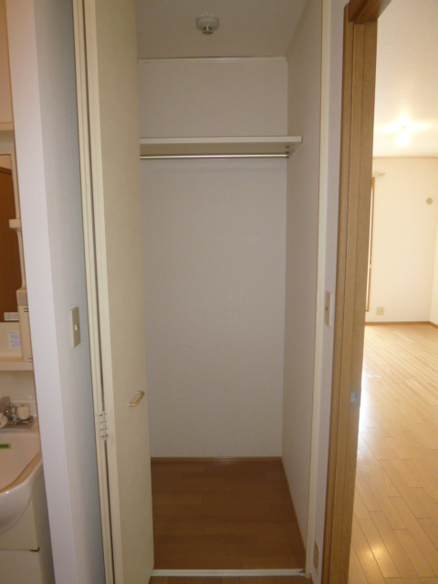 Receipt. There is still housed in the entrance!