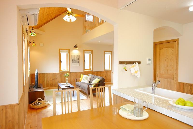 Building plan example (introspection photo). Natural country style is the favorite one is here