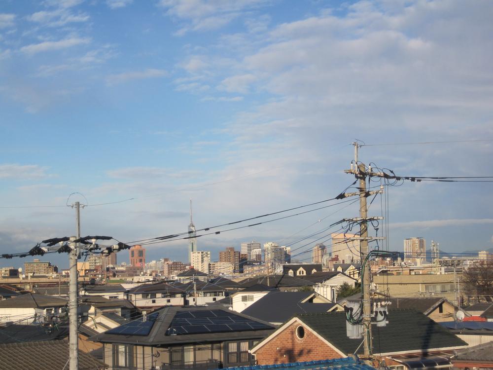 View photos from the local. View from the rooftop garden is a superb view. Winter of Fukuoka Tower is very beautiful have been lit up.
