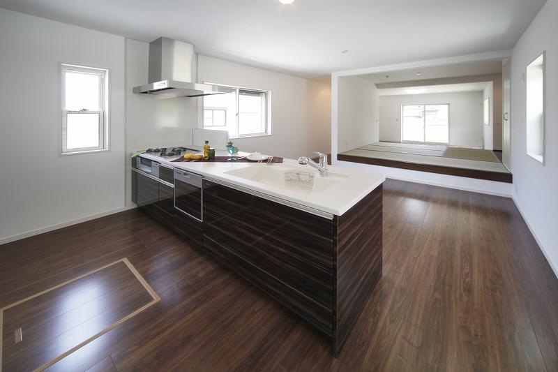 Living. No. 4 place LDK