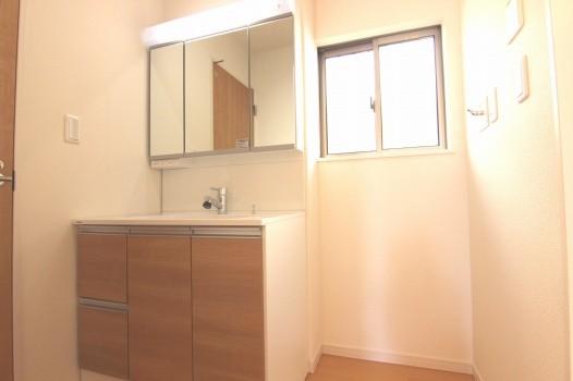 Wash basin, toilet. Same specifications