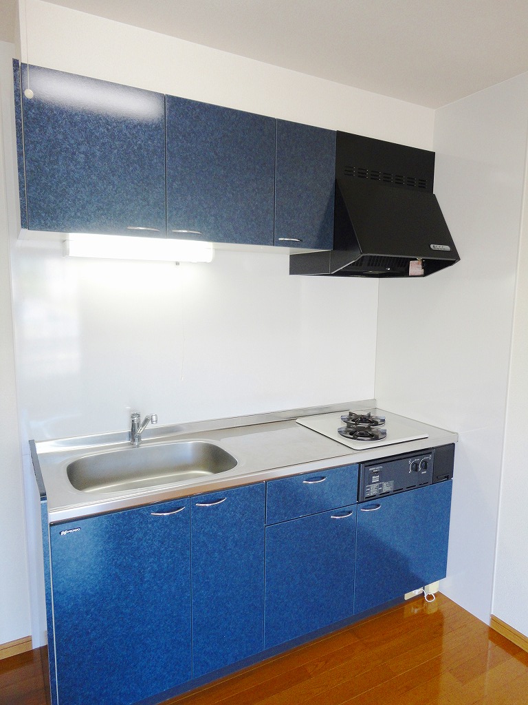 Kitchen. Up and down with storage of kitchen ☆