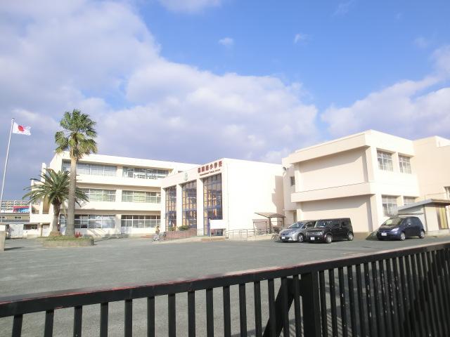Primary school. Fukuma 80m 1 minute walk to the south elementary school