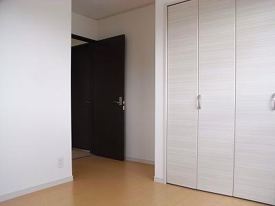 Receipt. The photograph is a property of the same manufacturer and construction