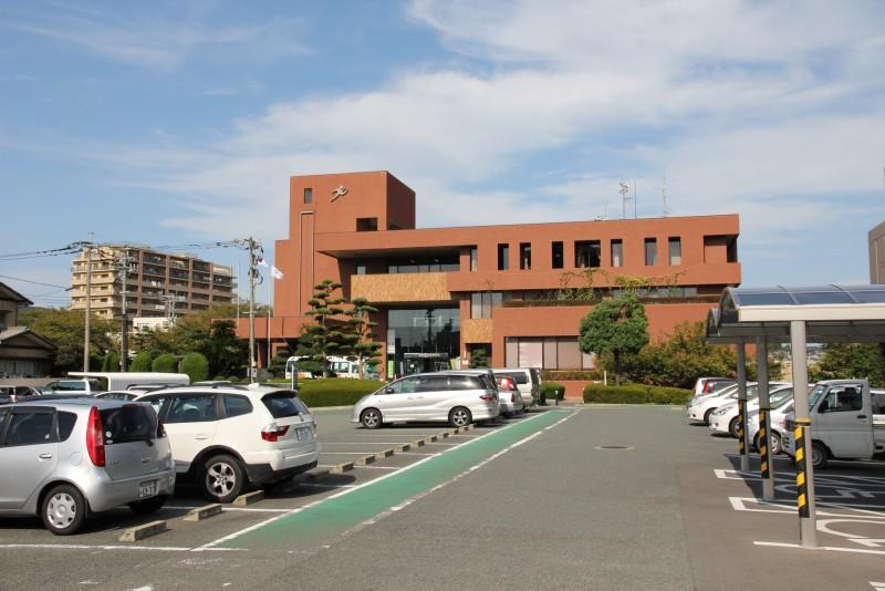 Government office. Fukutsu City Office Fukuma to government buildings 1200m