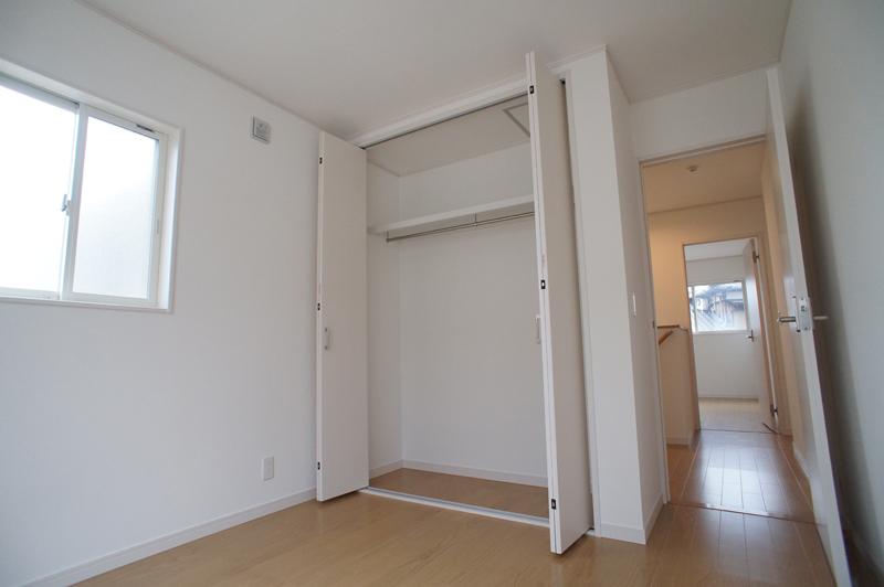 Non-living room. Indoor (12 May 2013) Shooting