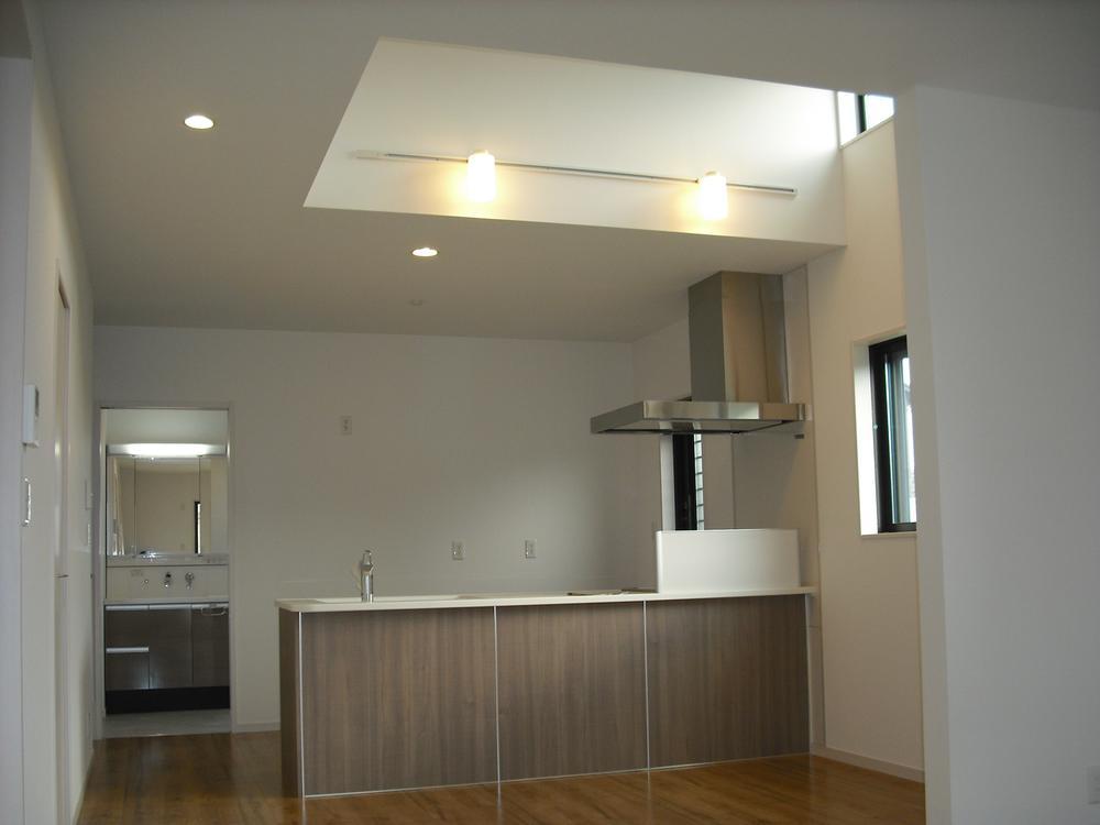 Living. 8 Gochi a living airy spacious is living !!