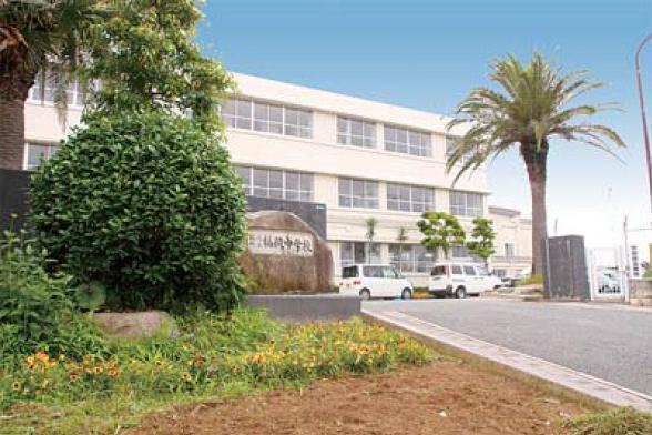 Junior high school. Fukutsu stand Fukuma until junior high school 1509m