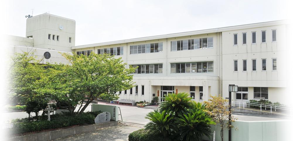 Primary school. Kamikyohigashi 150m up to elementary school