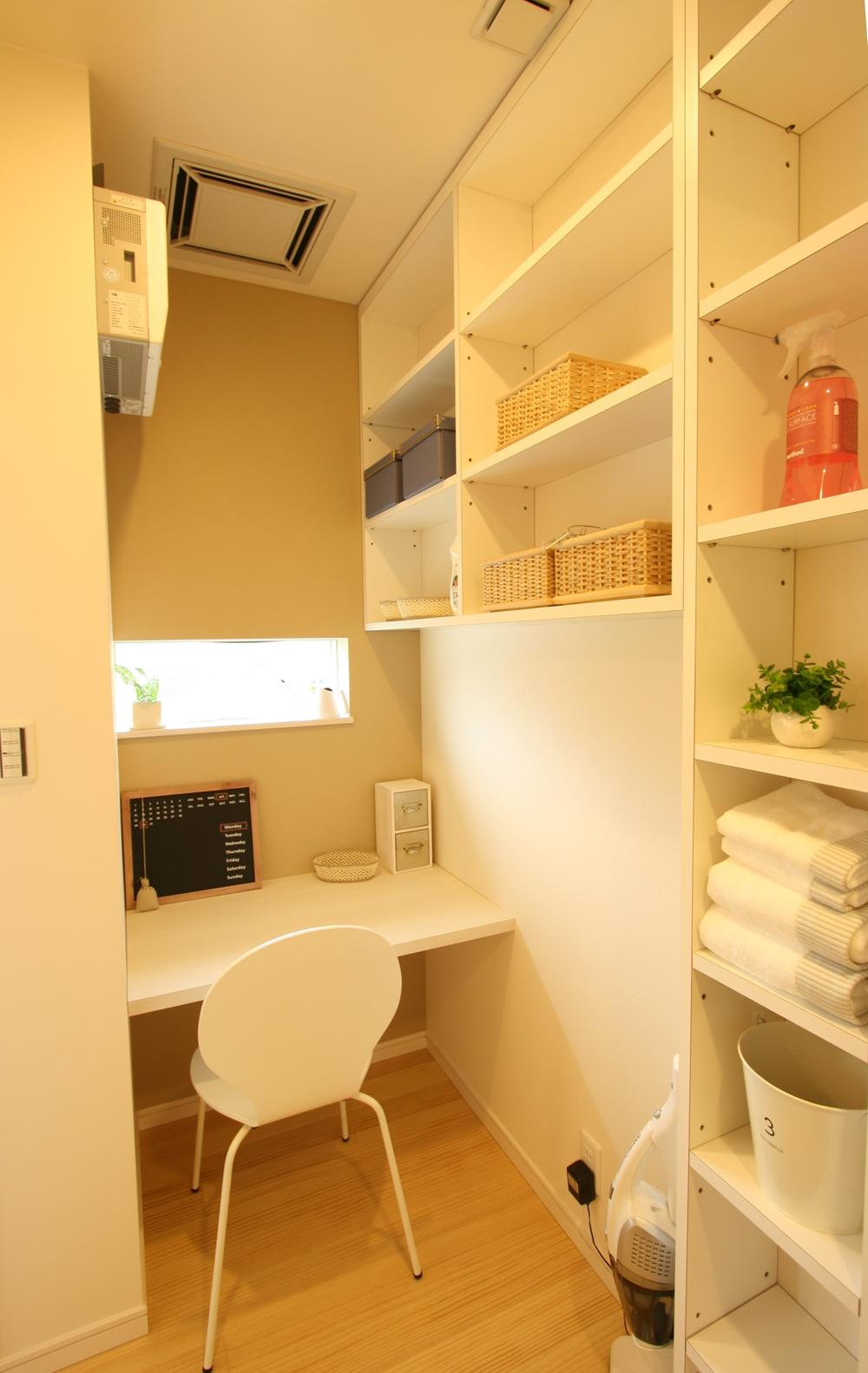 exhibition hall / Showroom. Happy housework space to wife