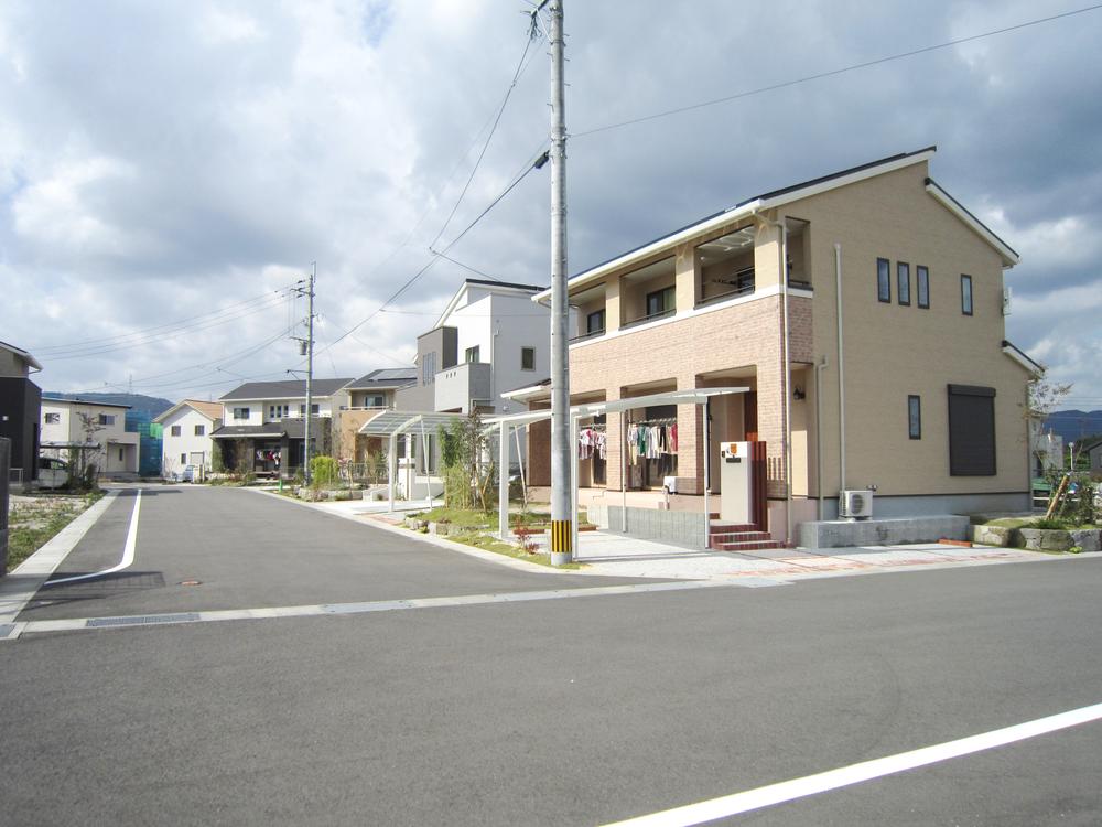 Sale already cityscape photo. Sale already the city average