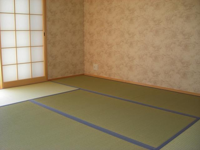 Non-living room. Japanese-style room (August 2013) Shooting