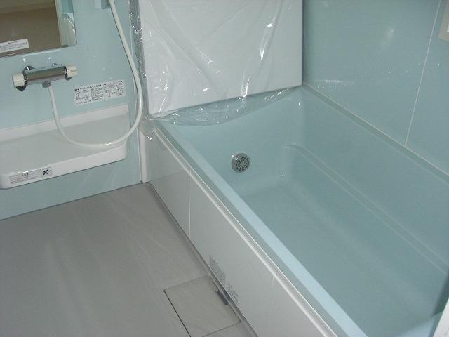 Bathroom. Room (August 2013) Shooting