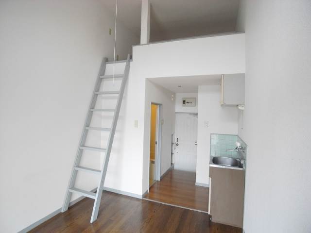 Living and room. Loft space also enough