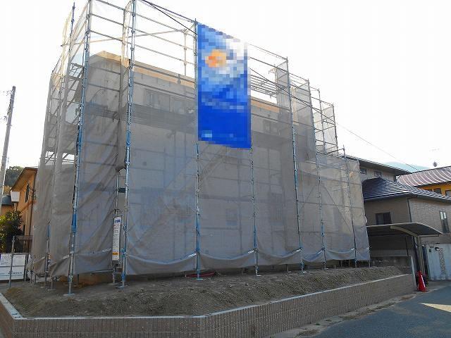 Local appearance photo. Local (12 May 2013) Shooting