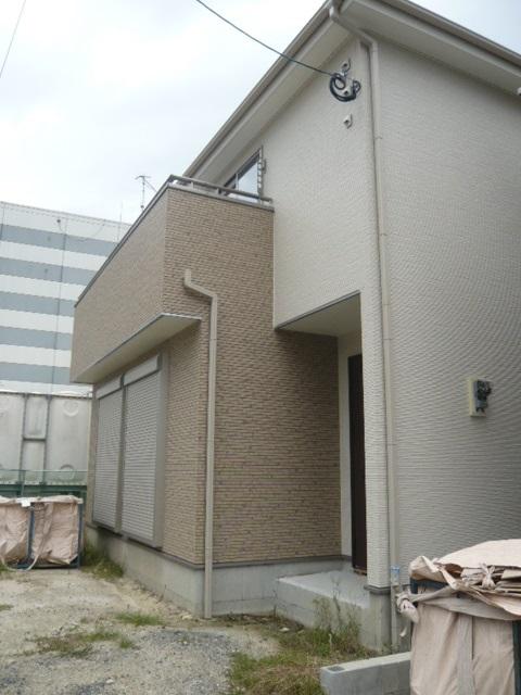 Local appearance photo. Local (10 May 2013) Shooting