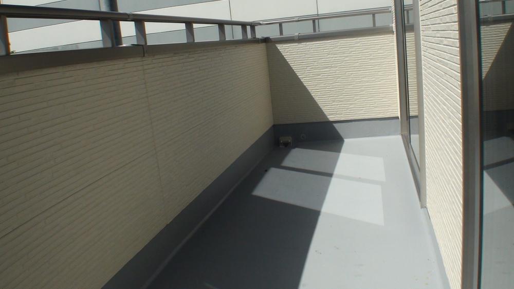 Balcony. South-facing wide balcony