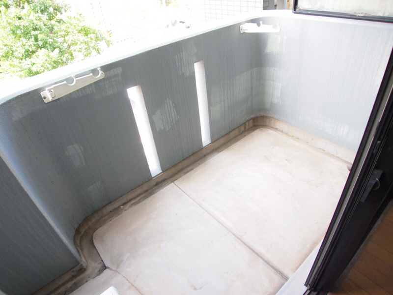 Balcony. It is is a veranda with depth.