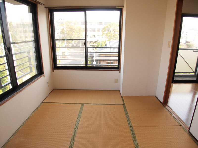 Living and room. Because the corner room is equipped with a window on two sides.