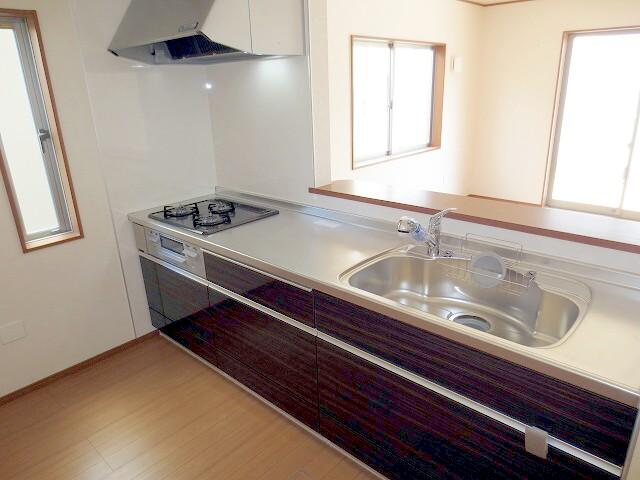 Same specifications photo (kitchen). 3-neck gas stove! ! (Same specifications photo)