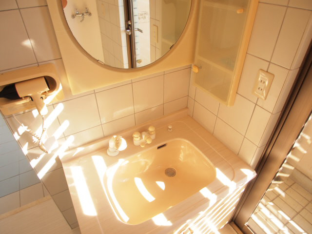 Washroom. I remember almost like being in hotel illusion.