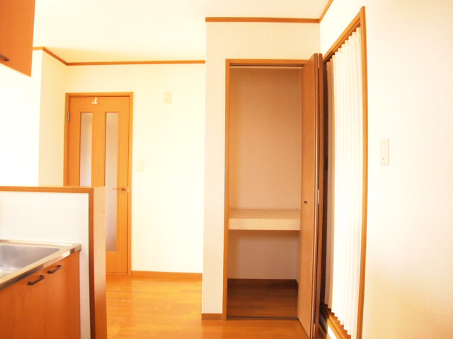 Kitchen. In the kitchen next to and very convenient storage space.