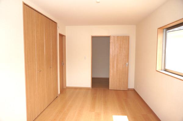 Same specifications photos (Other introspection)