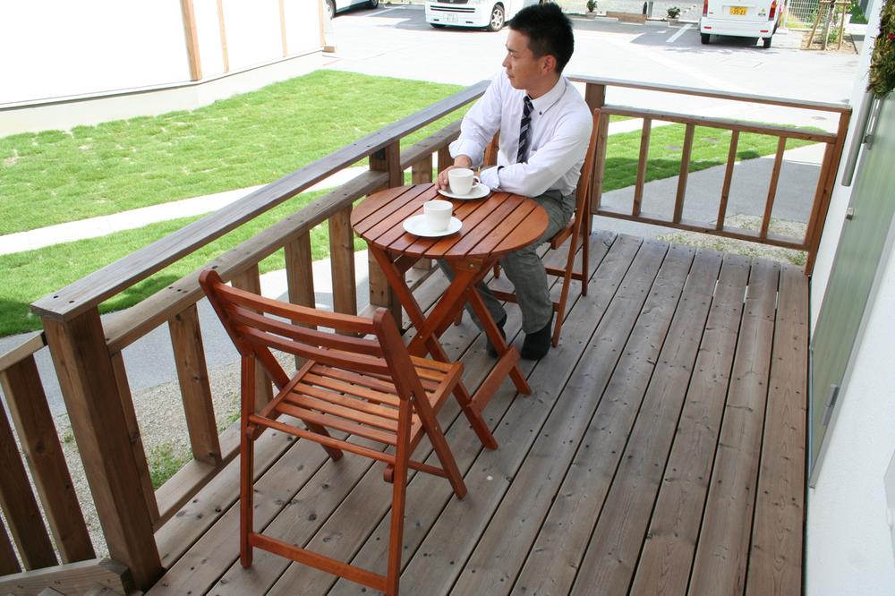 Other Equipment. All households standard of living porch. By the outdoor of the living room (about 6 sq m) living porch, You can enjoy the outdoor life.