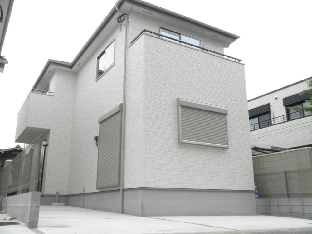 Same specifications photos (appearance). ◆ Example of construction ◆