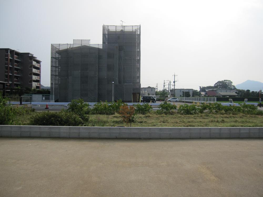 View photos from the local. View from the site (August 2013) Shooting