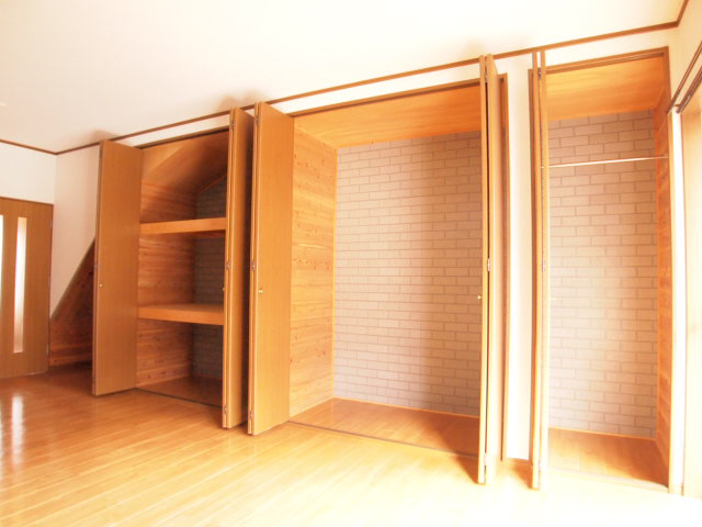 Other room space. Storage space of the living room next to the one wall is a masterpiece. 