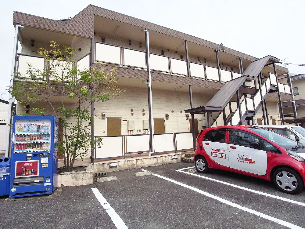 Building appearance. Deposit and key money zero and low-rent at a much recommended