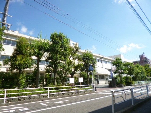 Primary school. 500m to Kasuga first day of spring Hihara elementary school (elementary school)